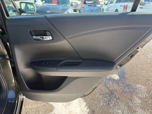 Used 2014 Honda Accord EX-L image 31