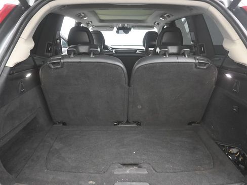 Used 2018 Volvo XC90 T6 Momentum w/ Convenience Package AWD/4WD image 24