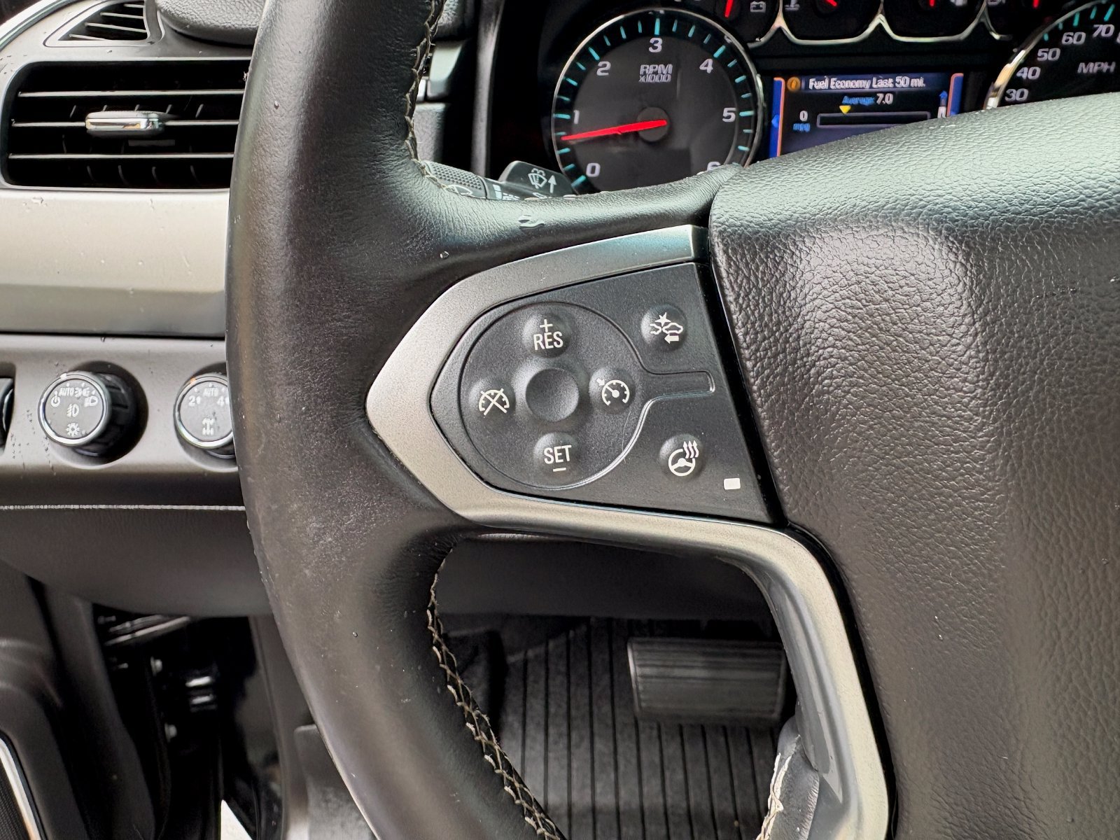 Used 2015 Chevrolet Suburban LTZ AWD/4WD image 41