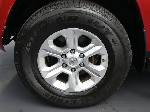 Used 2016 Toyota 4Runner SR5 AWD/4WD image 14