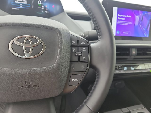 Used 2024 Toyota Prius LE FWD image 22