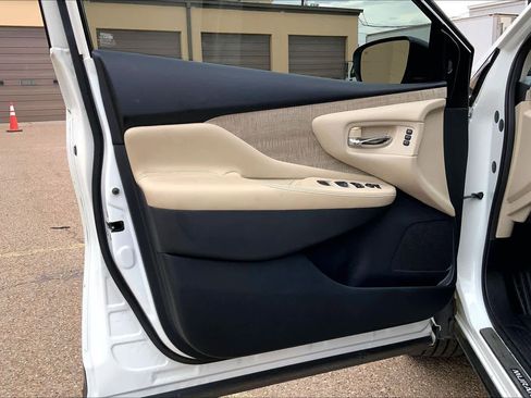 Used 2023 Nissan Murano SL w/ SL Moonroof Package image 22