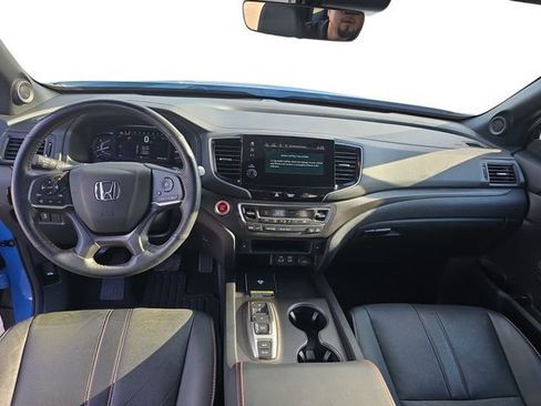 Used 2024 Honda Passport TrailSport image 9