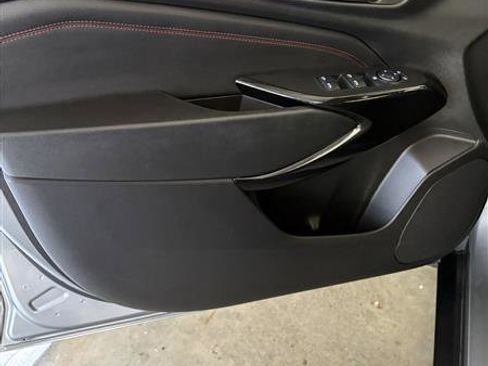 Used 2024 Chevrolet Trax RS w/ Sunroof Package image 11