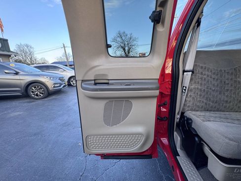 Used 2000 Ford F250 XLT image 44