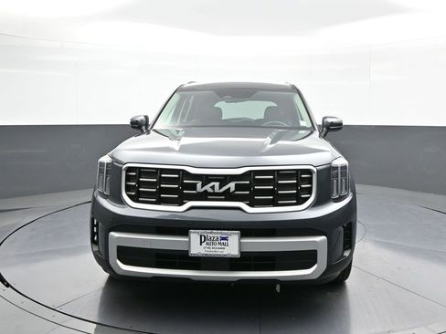 Used 2024 Kia Telluride S w/ S Sunroof Package image 2