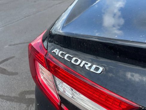 Used 2018 Honda Accord LX image 30