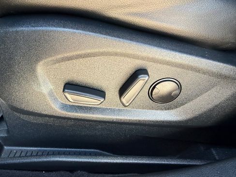Used 2021 Ford Edge Titanium w/ Cargo Accessory Package FWD image 18