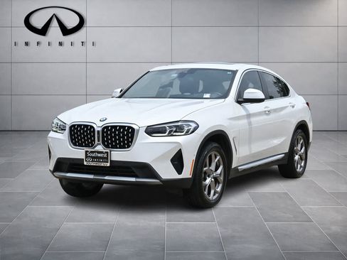 Used 2022 BMW X4 xDrive30i w/ Premium Package AWD/4WD image 1