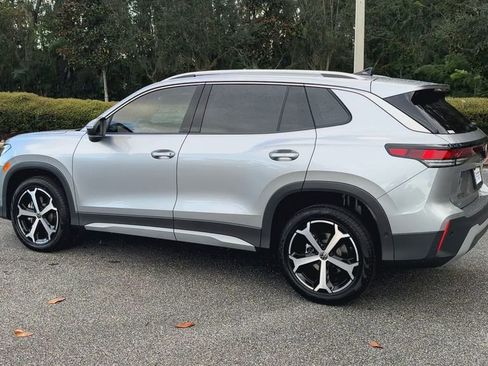 New 2025 Volkswagen Tiguan SE image 6