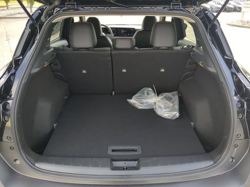New 2026 Nissan Kicks SR w/ Cold Weather Package FWD image 26