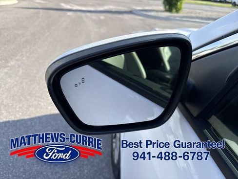 Certified 2022 Ford Escape SEL w/ Class II Trailer Tow Package AWD/4WD image 8