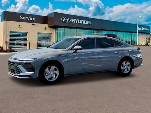 New 2025 Hyundai Sonata SE image 2