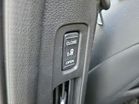 Used 2023 Honda Odyssey Sport image 25