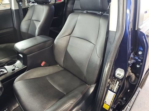 Used 2020 Toyota 4Runner TRD Off-Road Premium w/ Moonroof Package AWD/4WD image 14