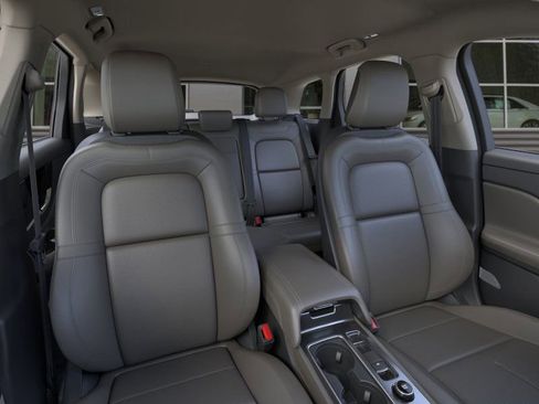 New 2026 Lincoln Corsair Premiere image 10