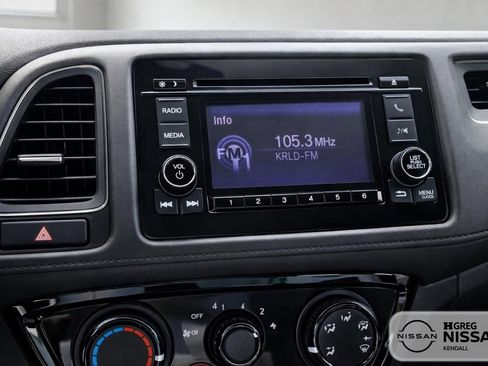 Used 2022 Honda HR-V LX image 11