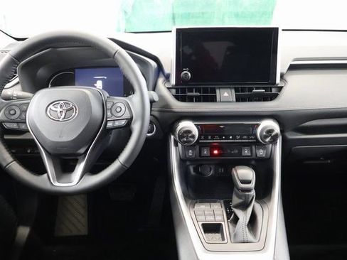 New 2025 Toyota RAV4 XLE image 15