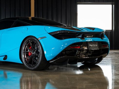 Used 2018 McLaren 720S RWD image 41