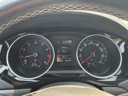 Used 2016 Volkswagen Jetta Sport w/ Lighting Package FWD image 6