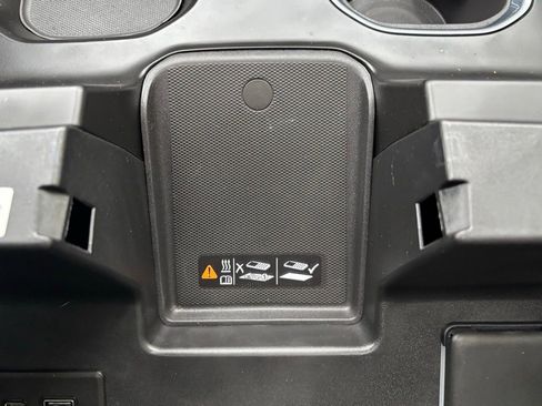 Used 2023 GMC Sierra 1500 SLT w/ SLT Premium Package image 34