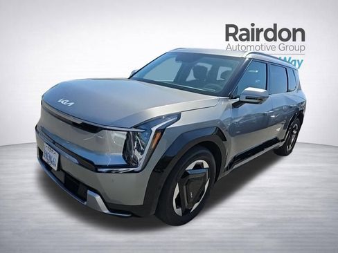 Certified 2024 Kia EV9 Land AWD/4WD image 1