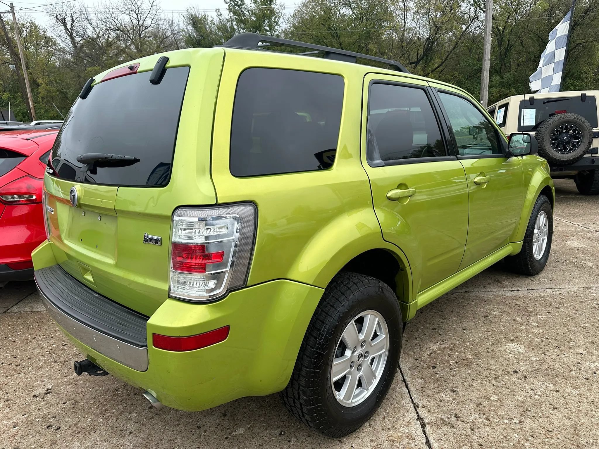 Used 2011 Mercury Mariner 4WD w/ 101A Rapid Spec Order Code image 3