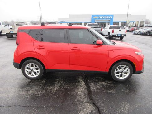 Used 2020 Kia Soul S image 6