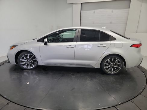 Used 2021 Toyota Corolla SE FWD image 4