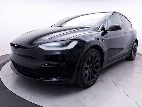 Used 2023 Tesla Model X Plaid image 13