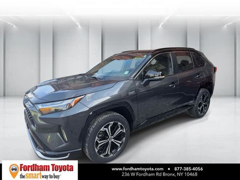 Used 2024 Toyota RAV4 XSE image 4