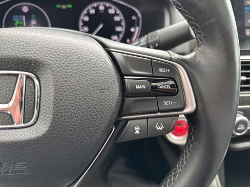 Certified 2018 Honda Accord EX-L image 12