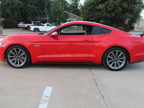 Used 2016 Ford Mustang GT Premium w/ Enhanced Security Package RWD image 10
