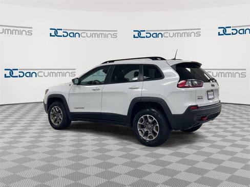 Used 2022 Jeep Cherokee Trailhawk image 6