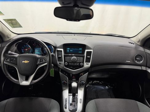 Used 2011 Chevrolet Cruze LT FWD image 19