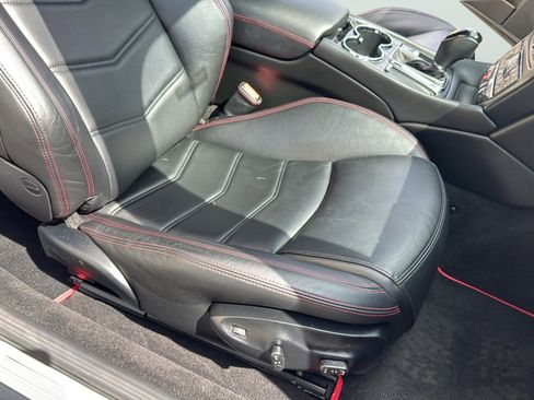 Used 2013 Maserati GranTurismo Sport image 29