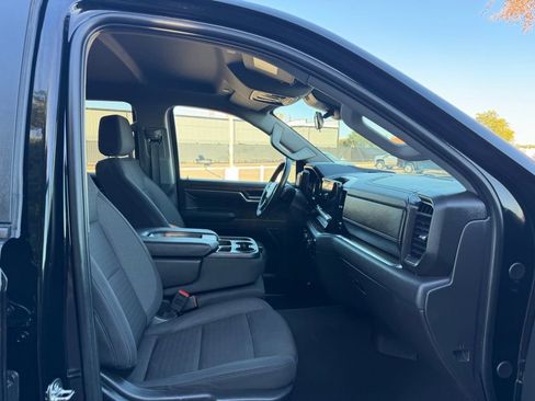 Used 2025 Chevrolet Silverado 1500 LT image 17
