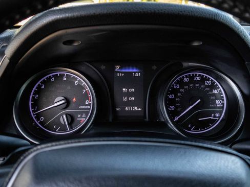 Certified 2021 Toyota Camry SE image 36