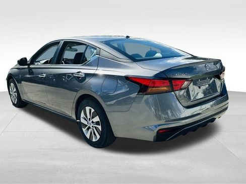 New 2025 Nissan Altima 2.5 S image 5