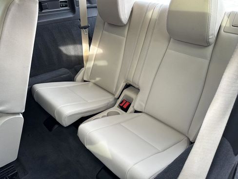 Used 2020 Mercedes-Benz GLE 350 4MATIC w/ 3rd Row Seat Package image 35