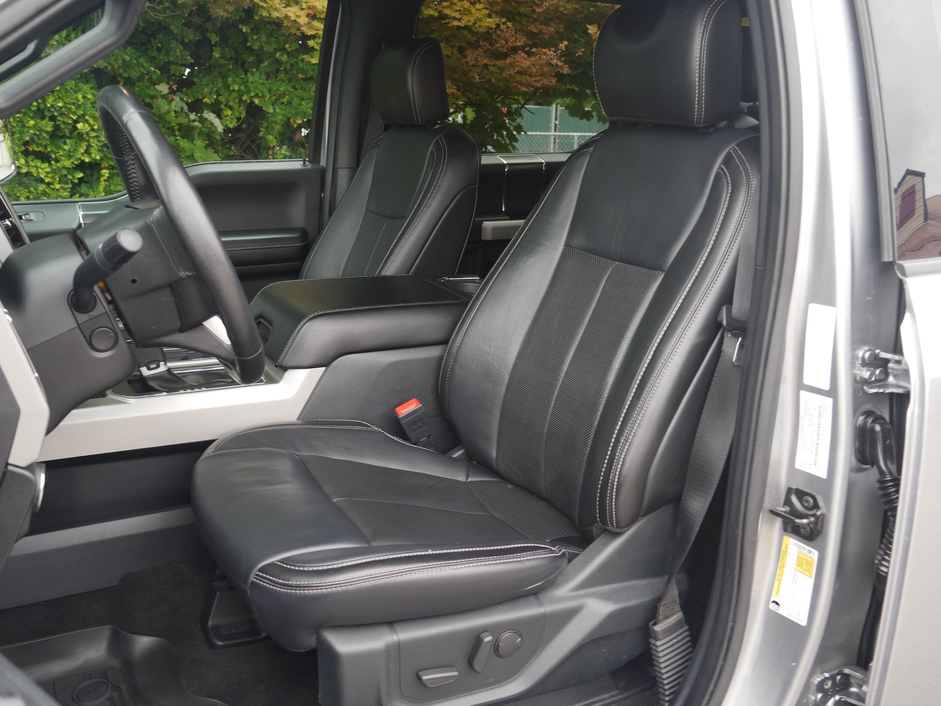 Used 2020 Ford F150 Lariat w/ Equipment Group 502A Luxury AWD/4WD image 34