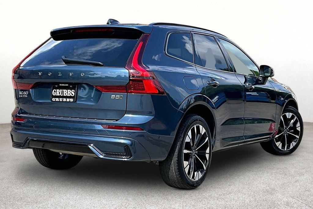 Certified 2026 Volvo XC60 B5 Plus AWD/4WD image 2