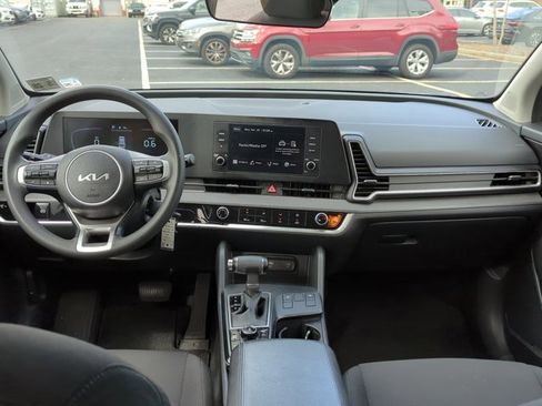 Used 2023 Kia Sportage LX AWD/4WD image 17