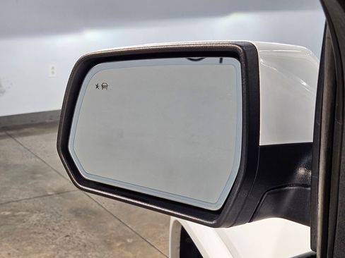 Used 2019 GMC Acadia Denali image 23