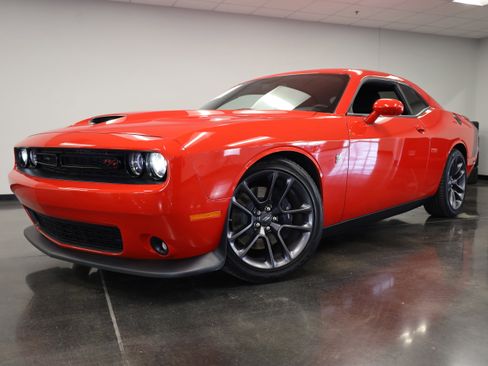 Used 2023 Dodge Challenger R/T Scat Pack w/ Plus Package image 3