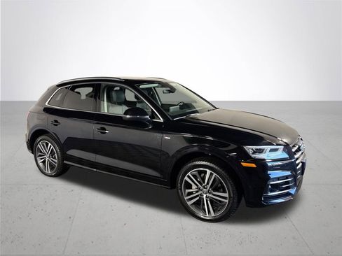 Used 2020 Audi Q5 e Prestige w/ Prestige Package image 4