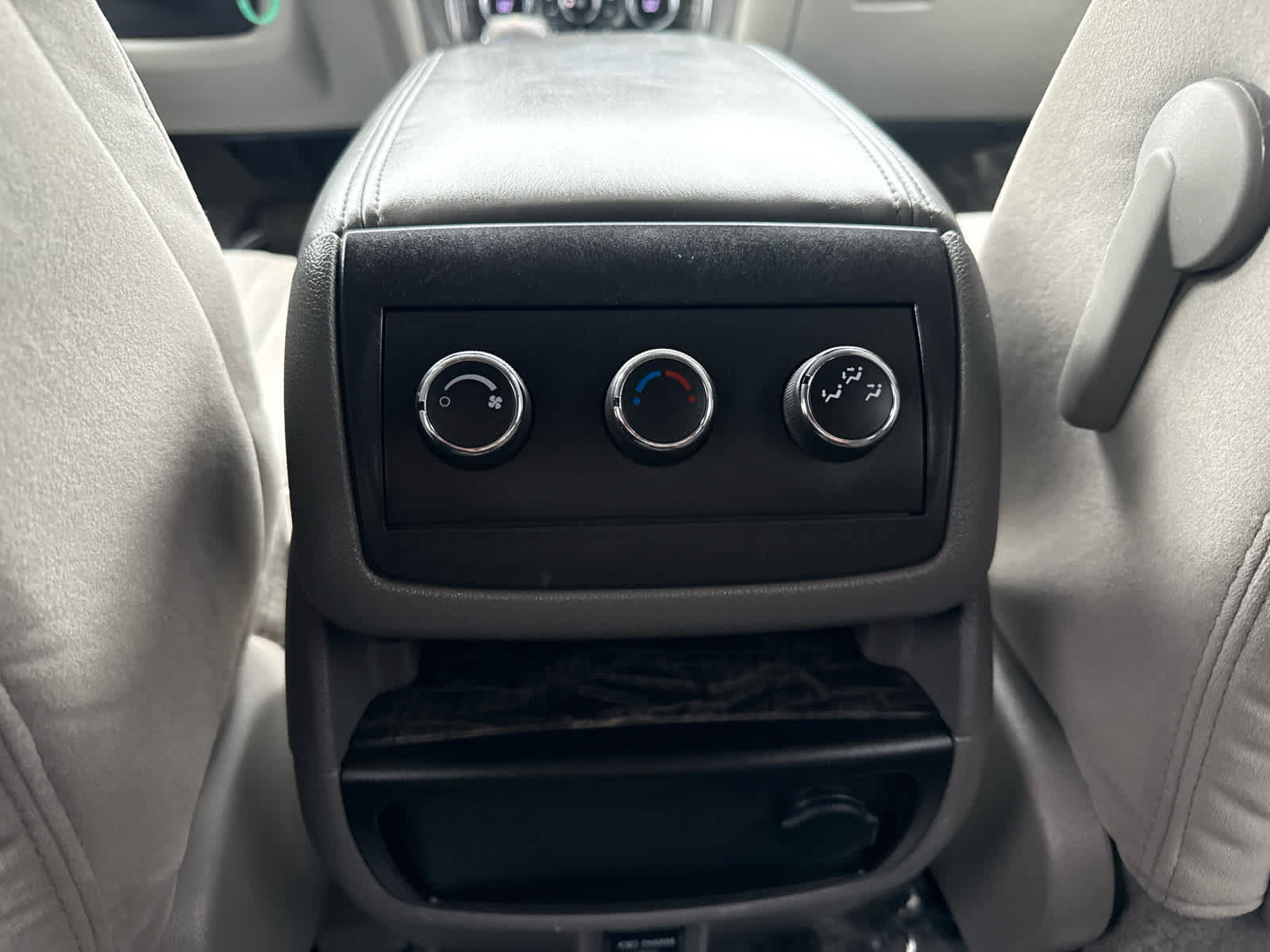 Used 2014 Buick Enclave Convenience AWD/4WD image 16
