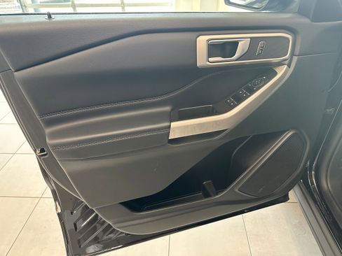 Used 2023 Ford Explorer XLT w/ Equipment Group 202A image 12