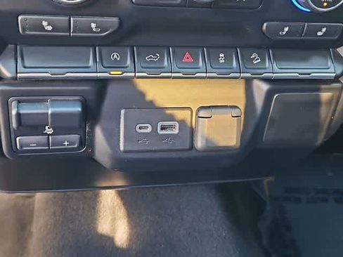 Used 2021 Chevrolet Silverado 1500 RST image 29
