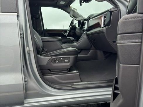 Used 2024 GMC Sierra 1500 Denali w/ Denali Reserve Package image 11